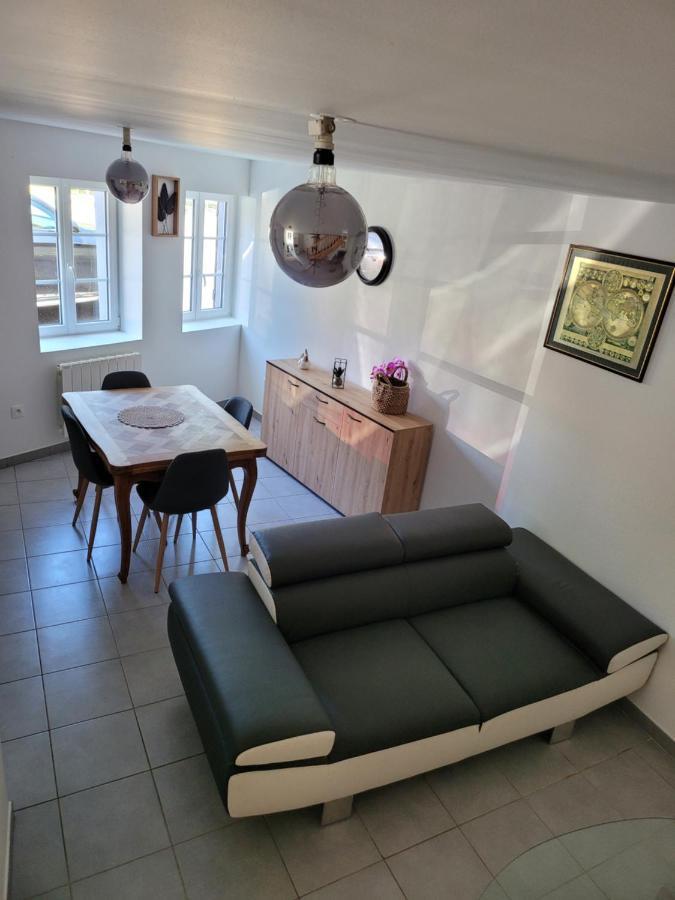 Appartement Meuble Duplex T3. Baume-les-Dames Luaran gambar