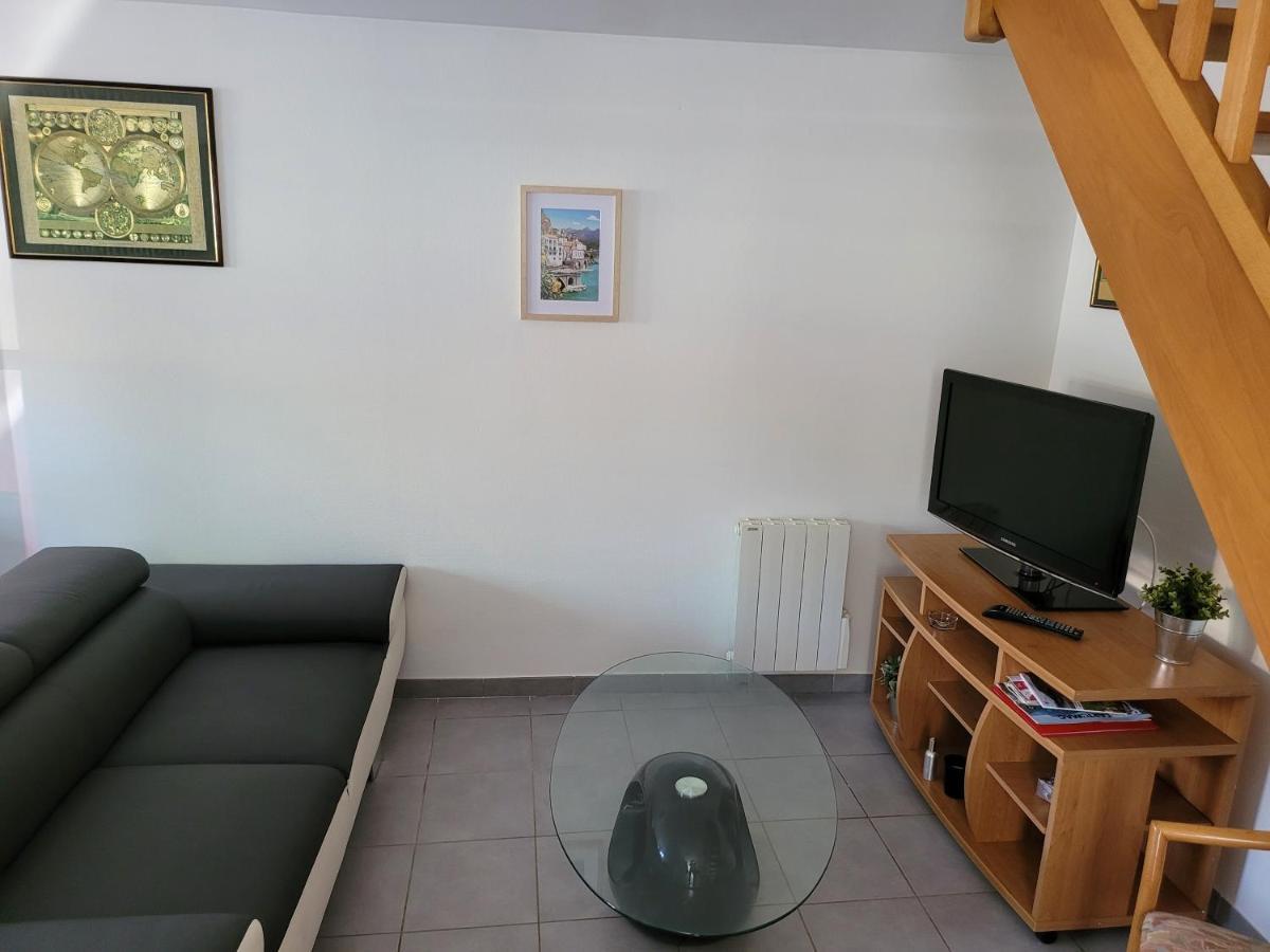 Appartement Meuble Duplex T3. Baume-les-Dames Luaran gambar